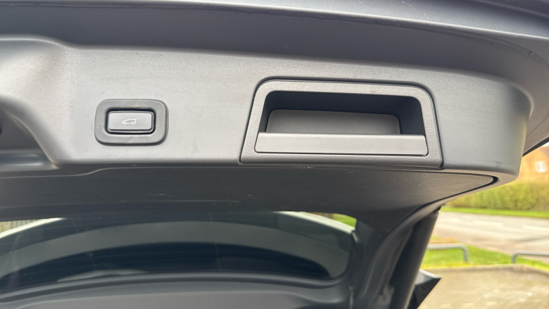 Land Rover Range Rover Evoque 2.0 P200 R-Dynamic HSE 5dr Auto Petrol Hatchback